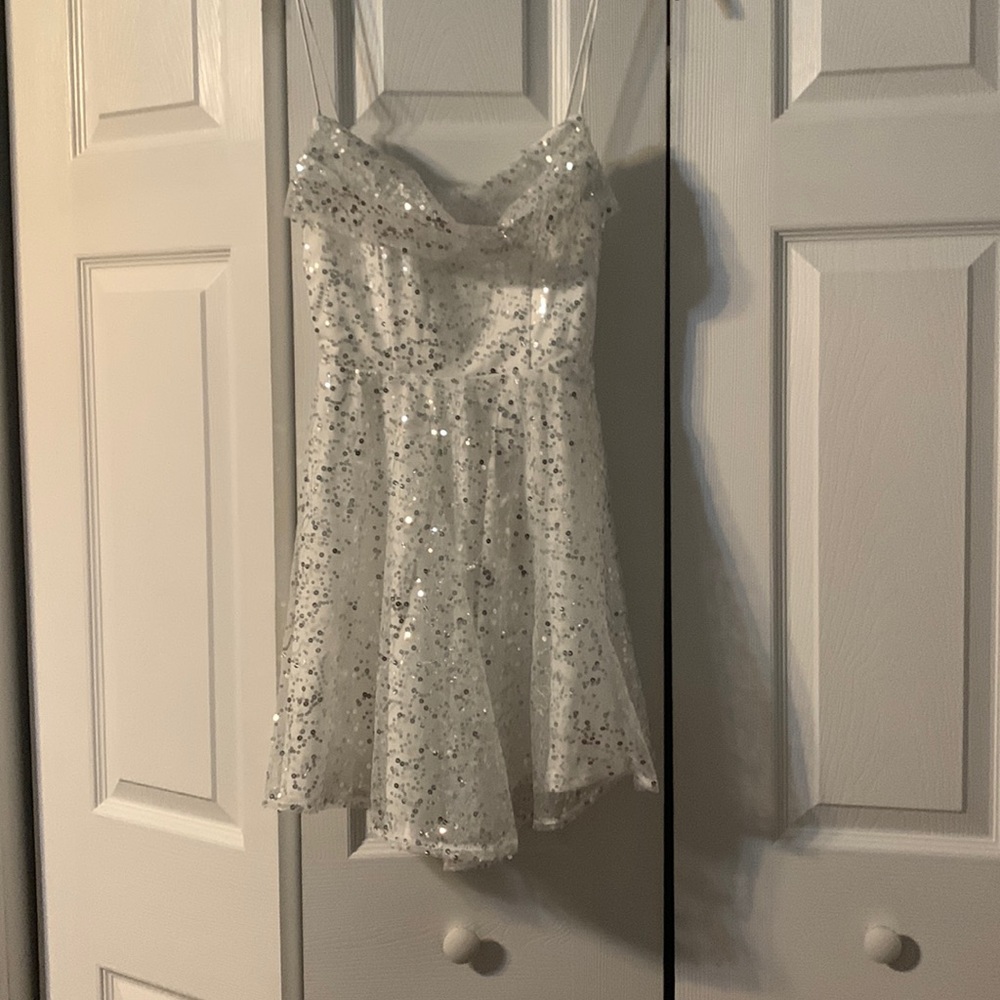 Selfie Leslie White Sequin Sleeveless Dress NWT S